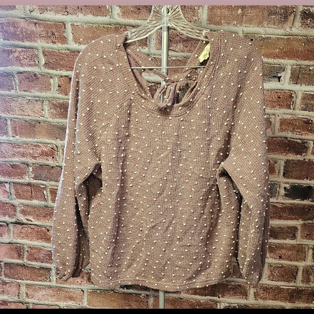 Women's FLOWER & FEATHER Textured Polka Dot‎ Crop Sweater Large
